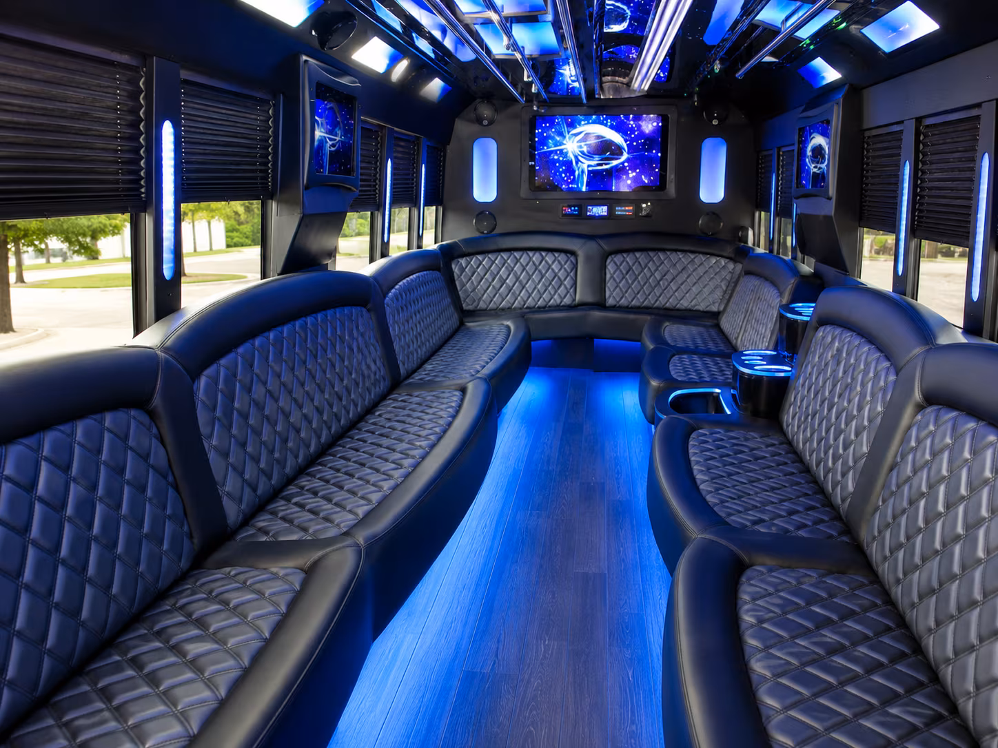 bus rentals for corporate teambuilding and company outing transportation