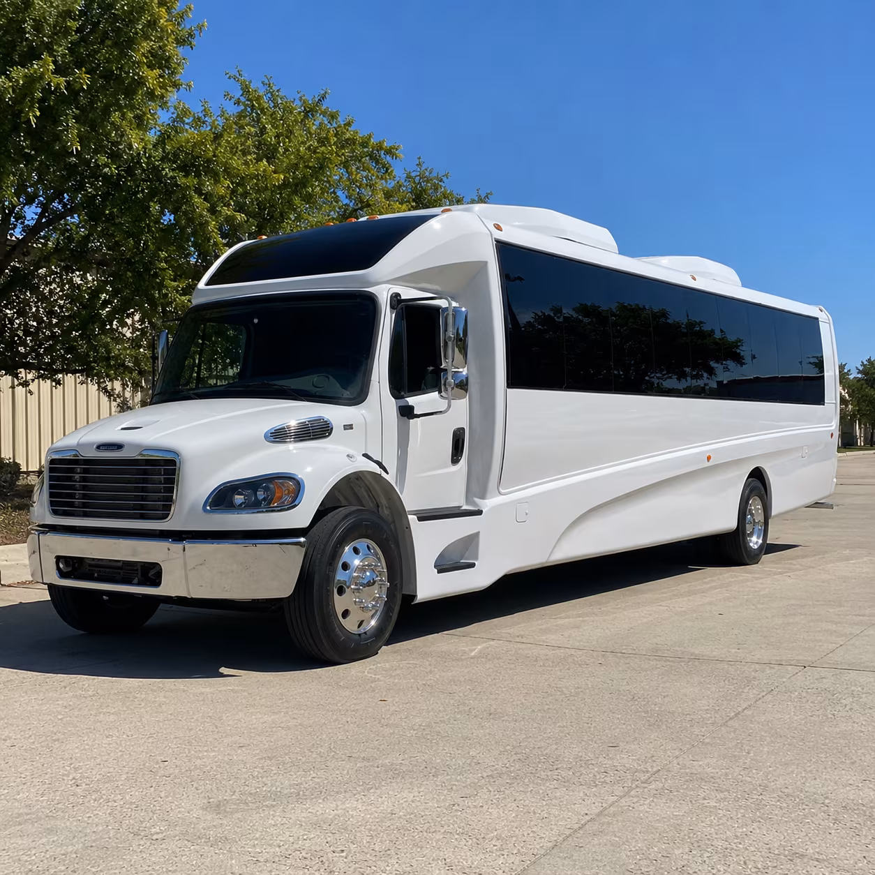 milpitas 30 passenger minibus