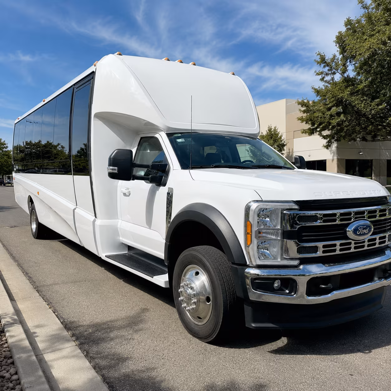 minibus and charter bus rentals for golden state warriors games at chase center