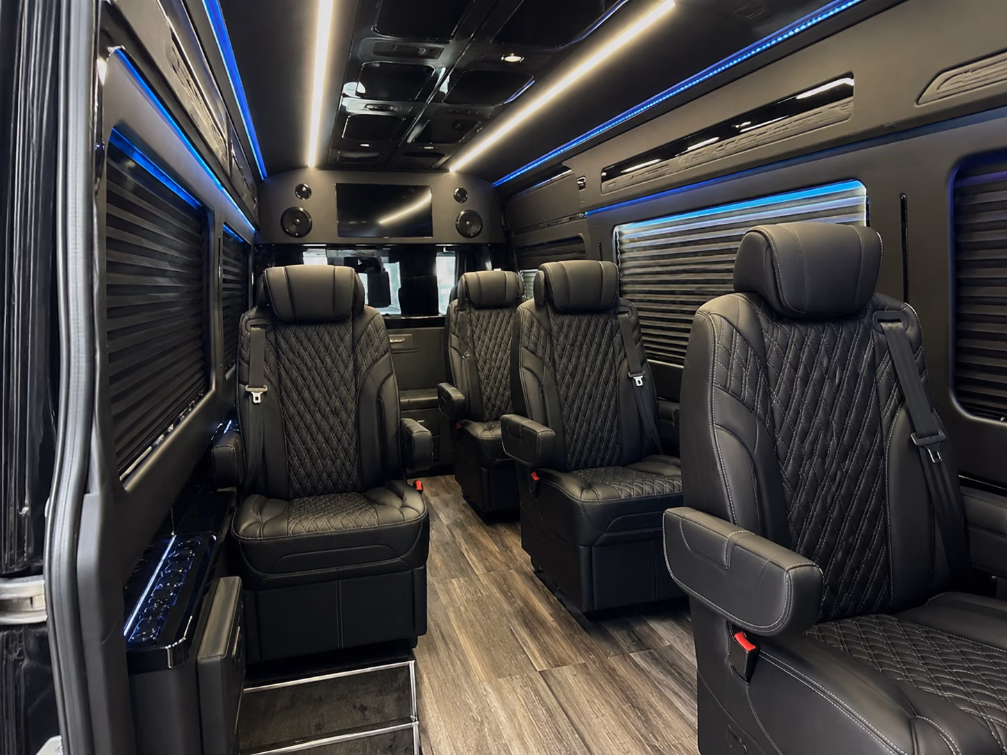 secure transportation for your next airport transfer 2